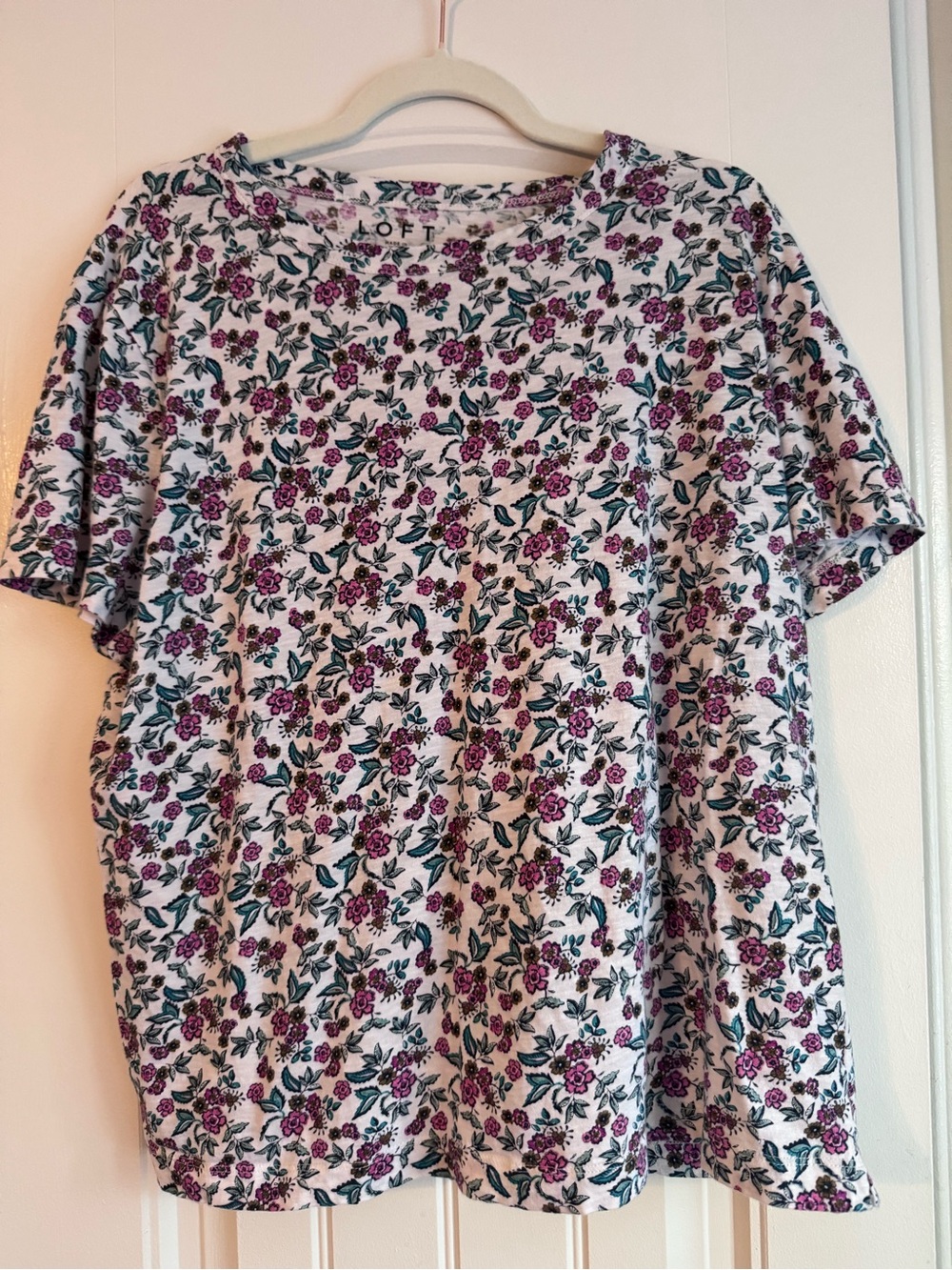 LOFT White Floral Short-Sleeve Tee - Pink & Green